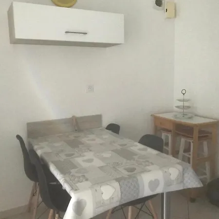 Les Tremieres בית נופש